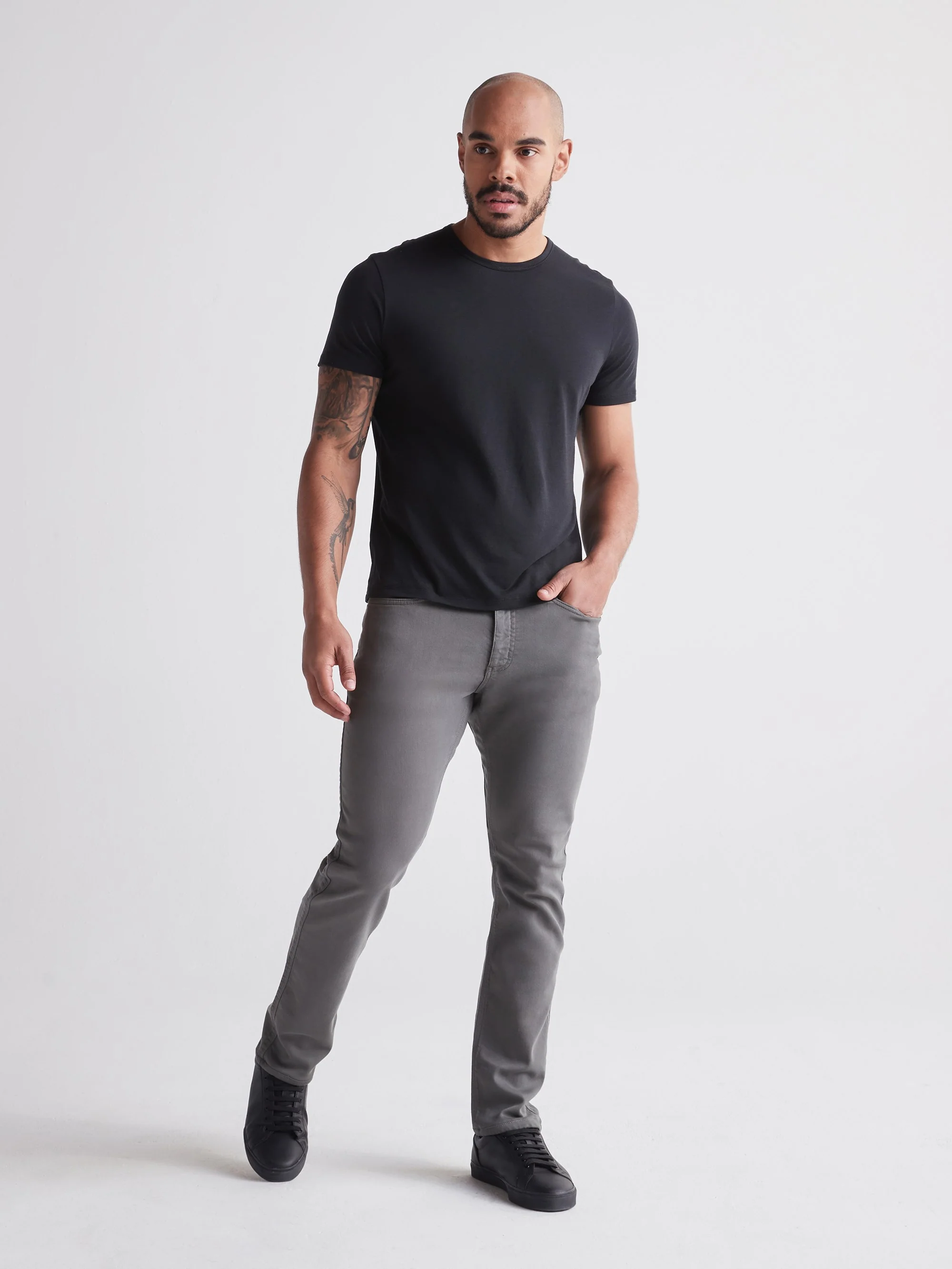 Duer Mens No Sweat Relaxed Taper Pants - Image 11