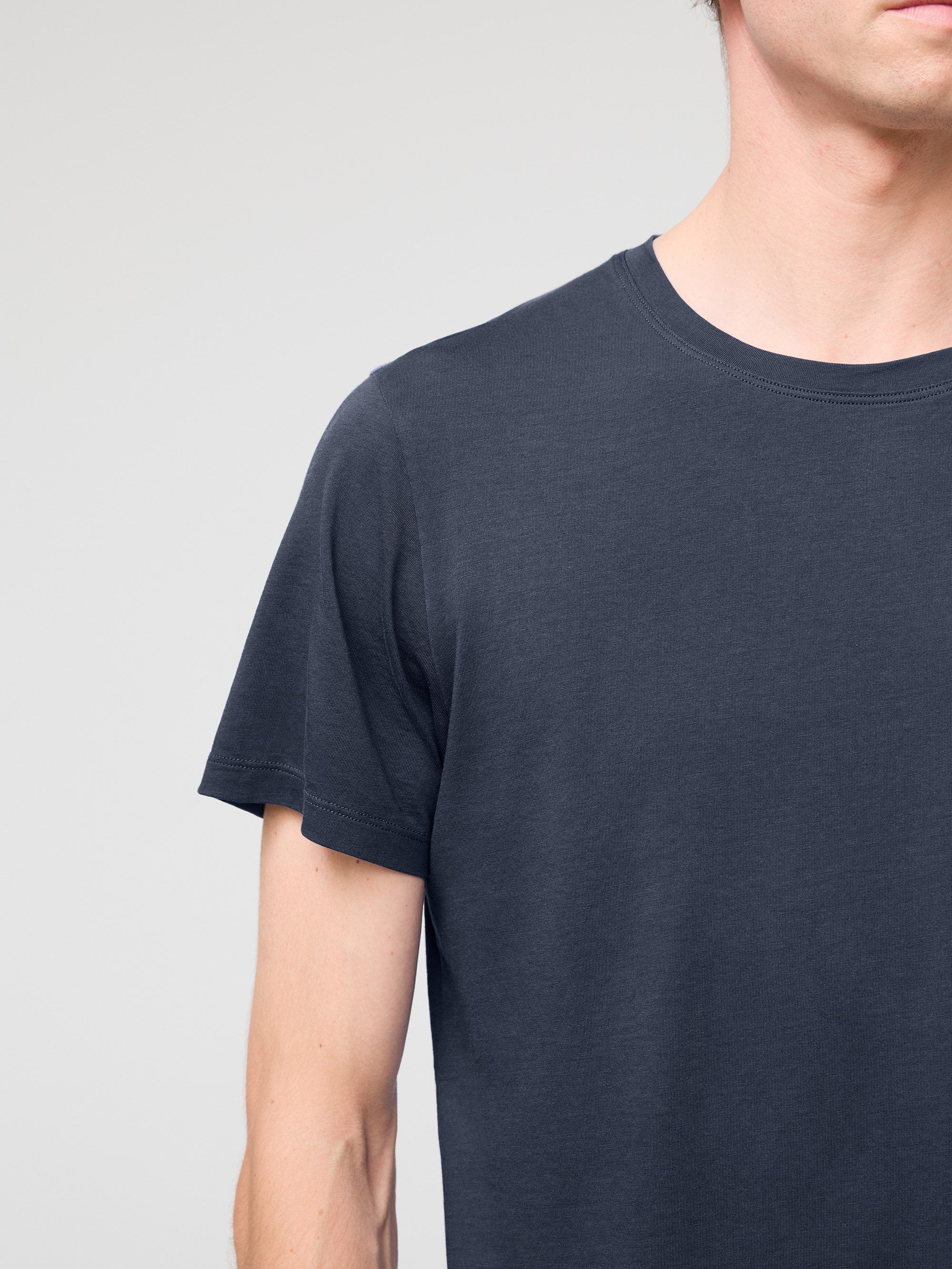 Duer Mens PurePima Tee - Image 11
