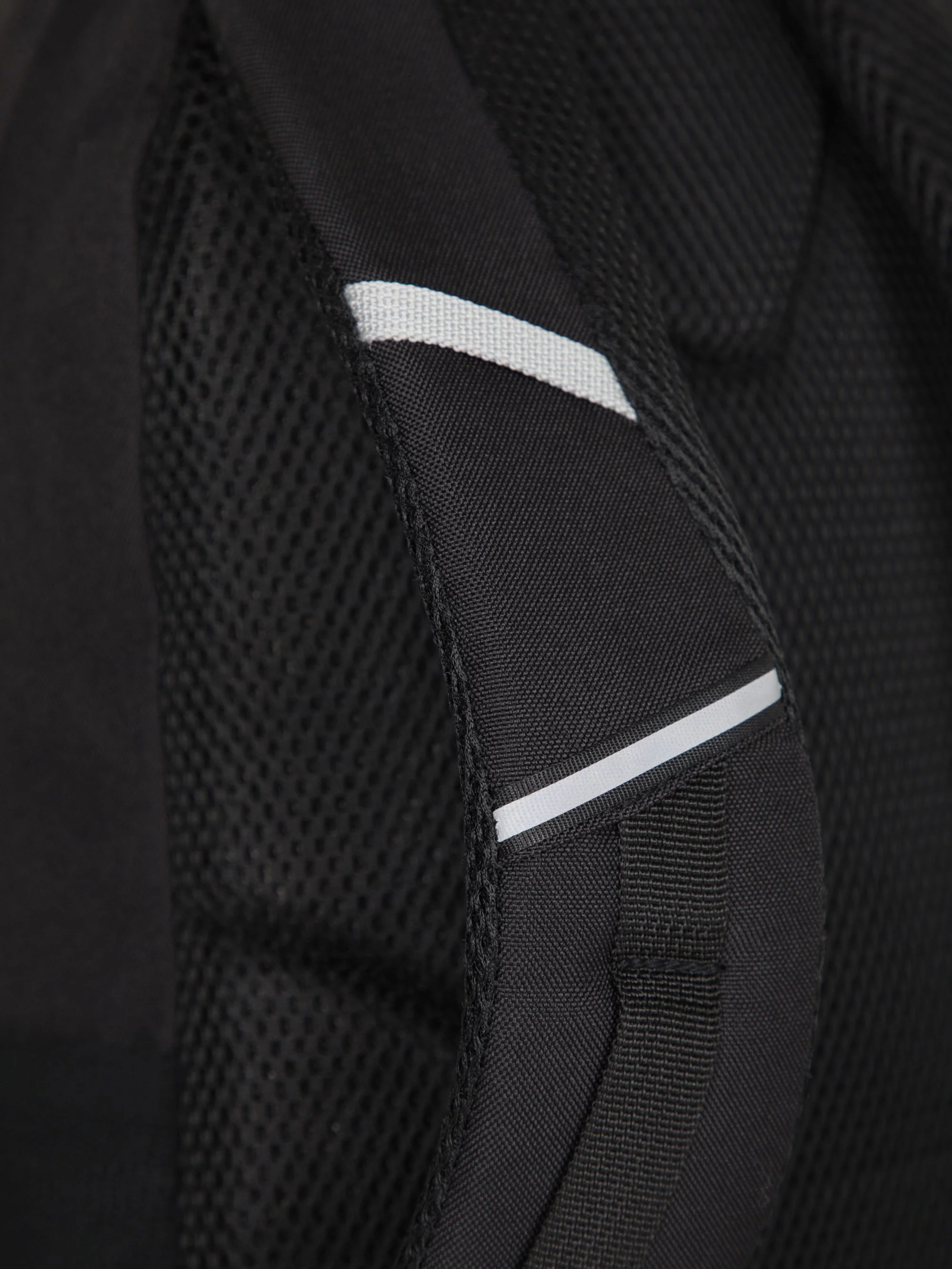 EMS Pace 12L Backpack - Image 7