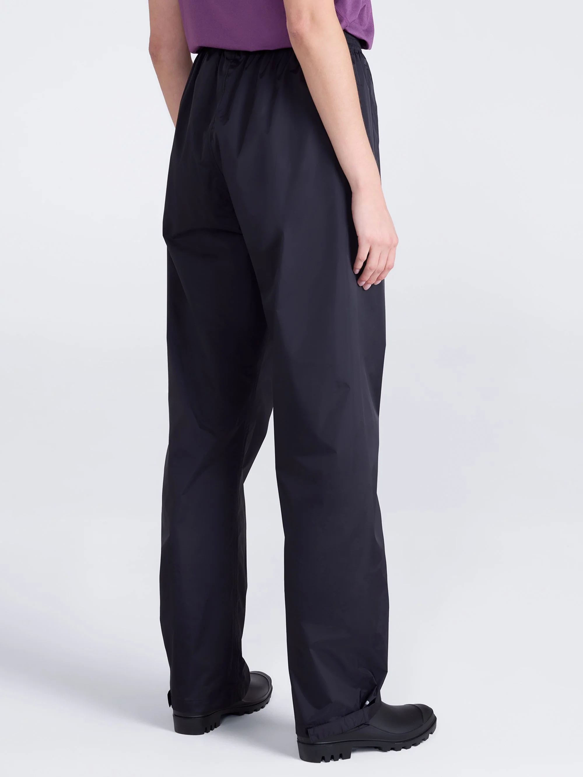 EMS Pakka Womens Lightweight Waterproof Rain Pants - Image 2
