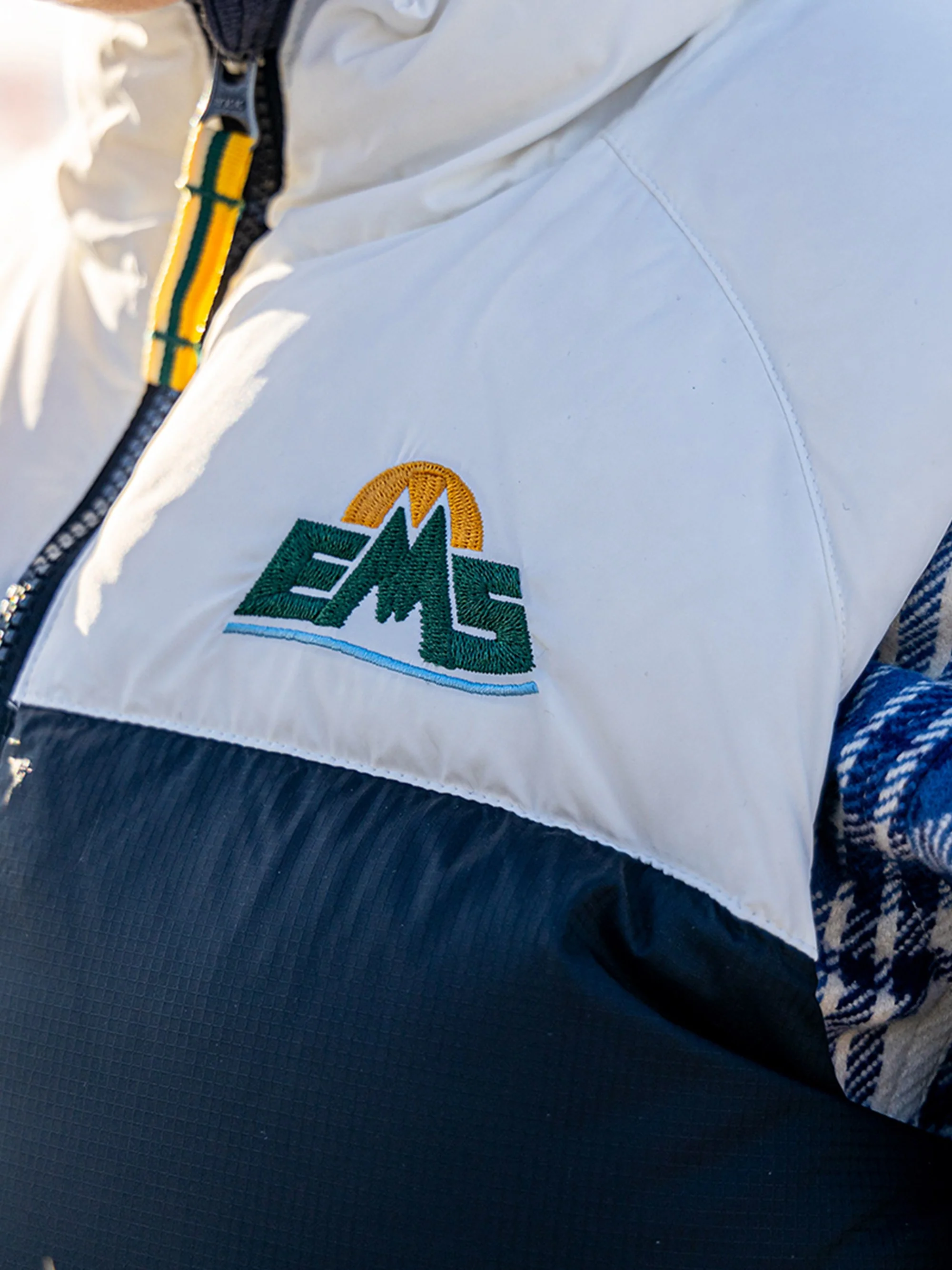 EMS Women's '67 Down Vest - Image 27