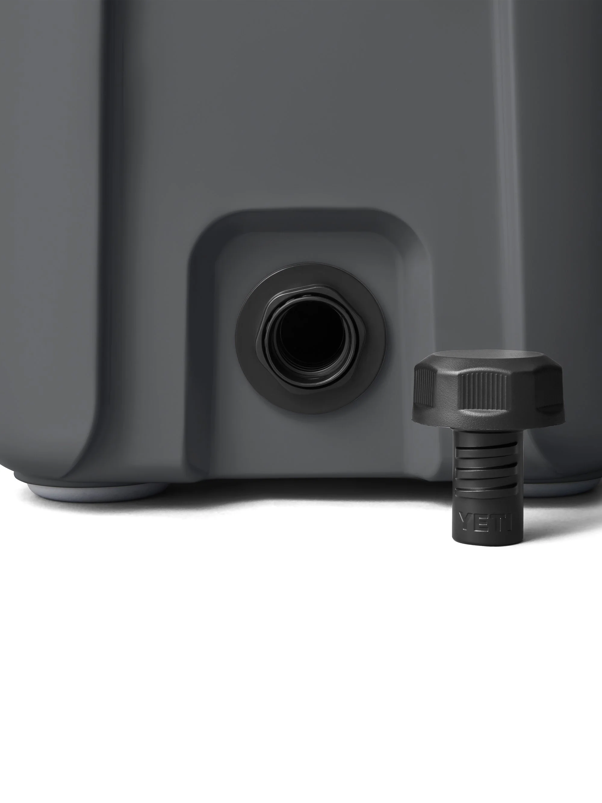 YETI Roadie 15 Cool Box - Image 3